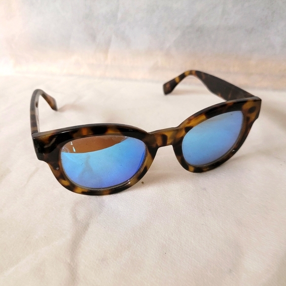 J. Crew Accessories - Tortoise Shell Sunglasses with Reflective Iridescent Lenses